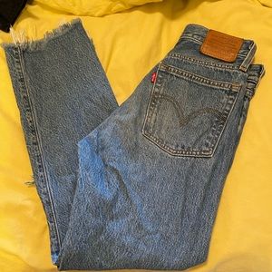 Levis dark blue jeans